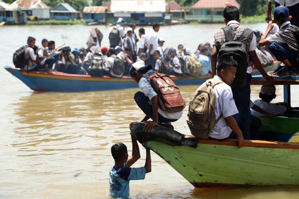 Transportasi Pelajar di pinggiran Palembang